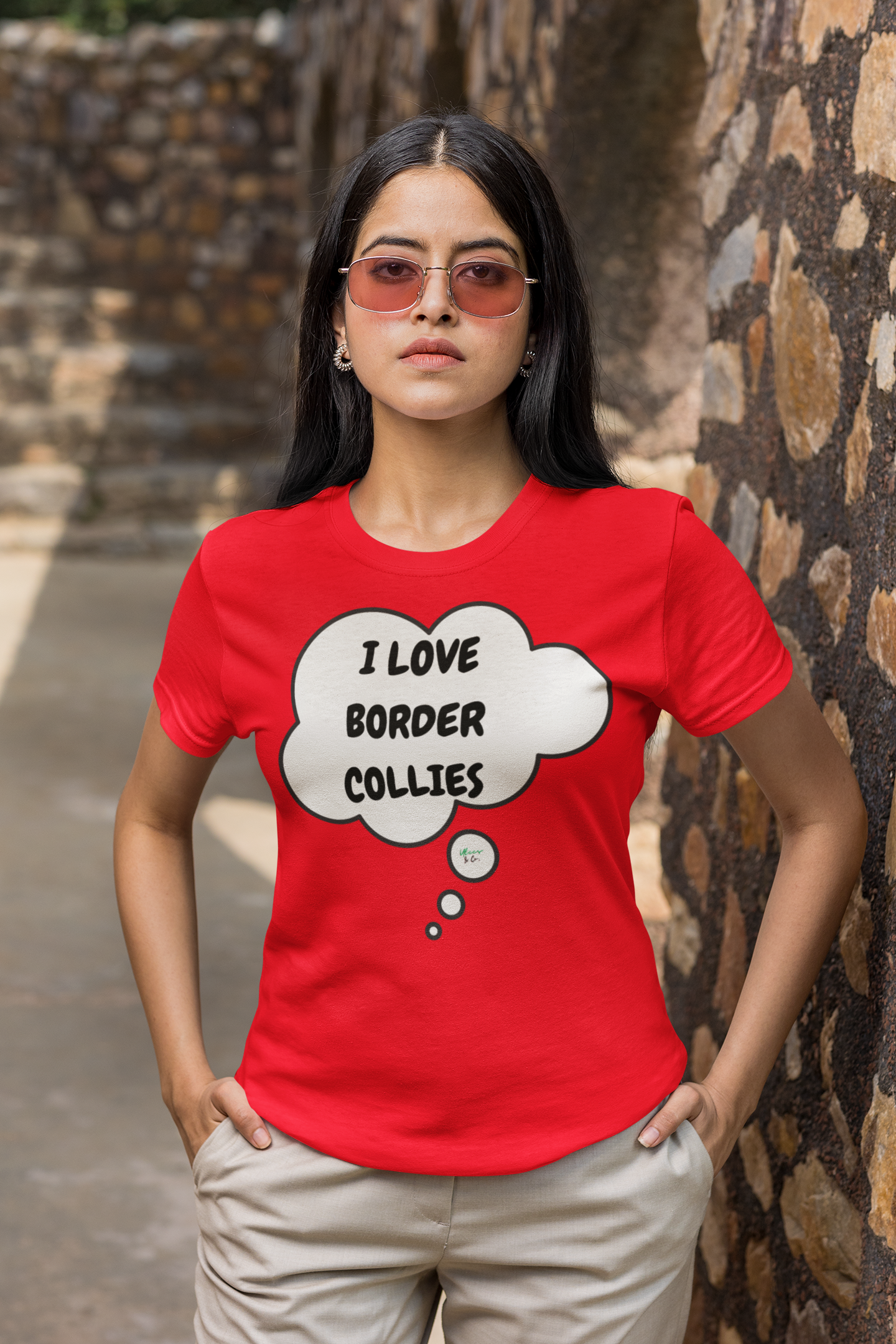 I LOVE BORDER COLLIES T-SHIRT UNIQUE GRAPHIC UNISEX THOUGHT BUBBLE DESIGN SHIRT STREETWEAR FASHION PET GIFTS DOG MOM TEE SHIRTS FOR WOMEN DOG DAD GIFT FOR MEN CLOTHING BRAND PET PARENTS