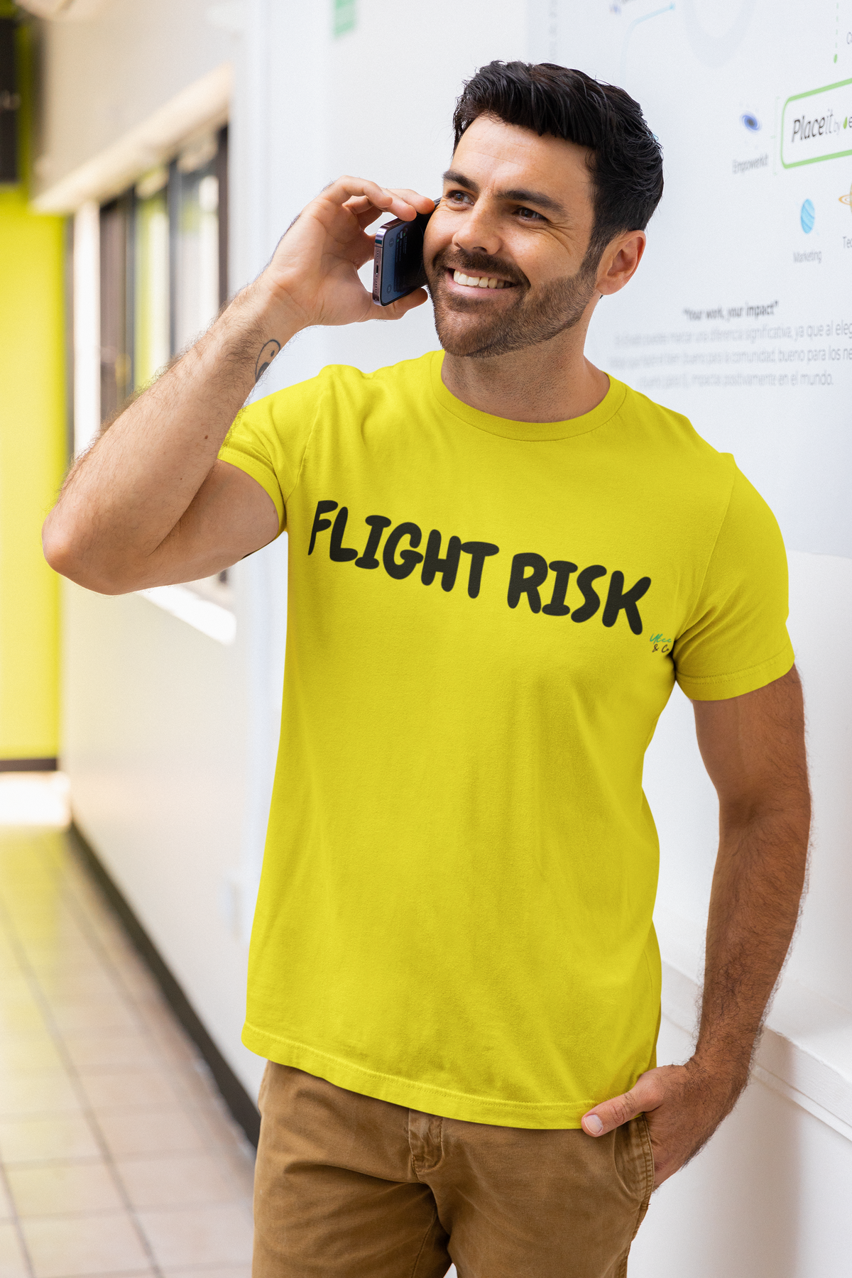 FLIGHT RISK T-SHIRT UNIQUE GRAPHIC UNISEX IN TEXT ONLY DESIGN SHIRT CASUAL STREETWEAR FASHION FUNNY SAYINGS TEES SARCASTIC TEES BIRTHDAY GIFTS WOMEN SHIRTS FOR MEN
