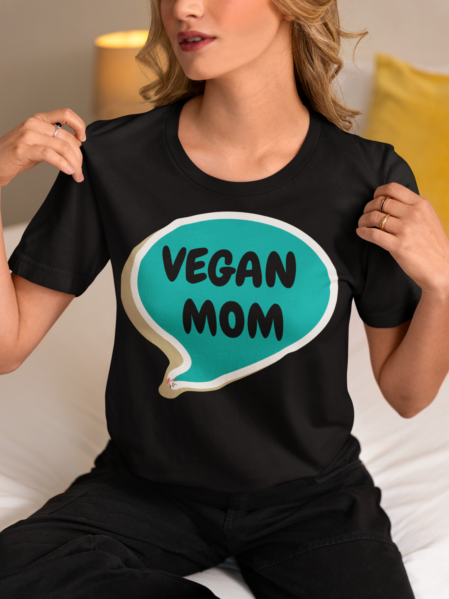 VEGAN MOM T-SHIRT IN SPEECH BUBBLE UNISEX T-SHIRT VEGAN TSHIRT PLANT BASED T SHIRT GIFT FOR VEGAN VEGGIE LOVER TSHIRT