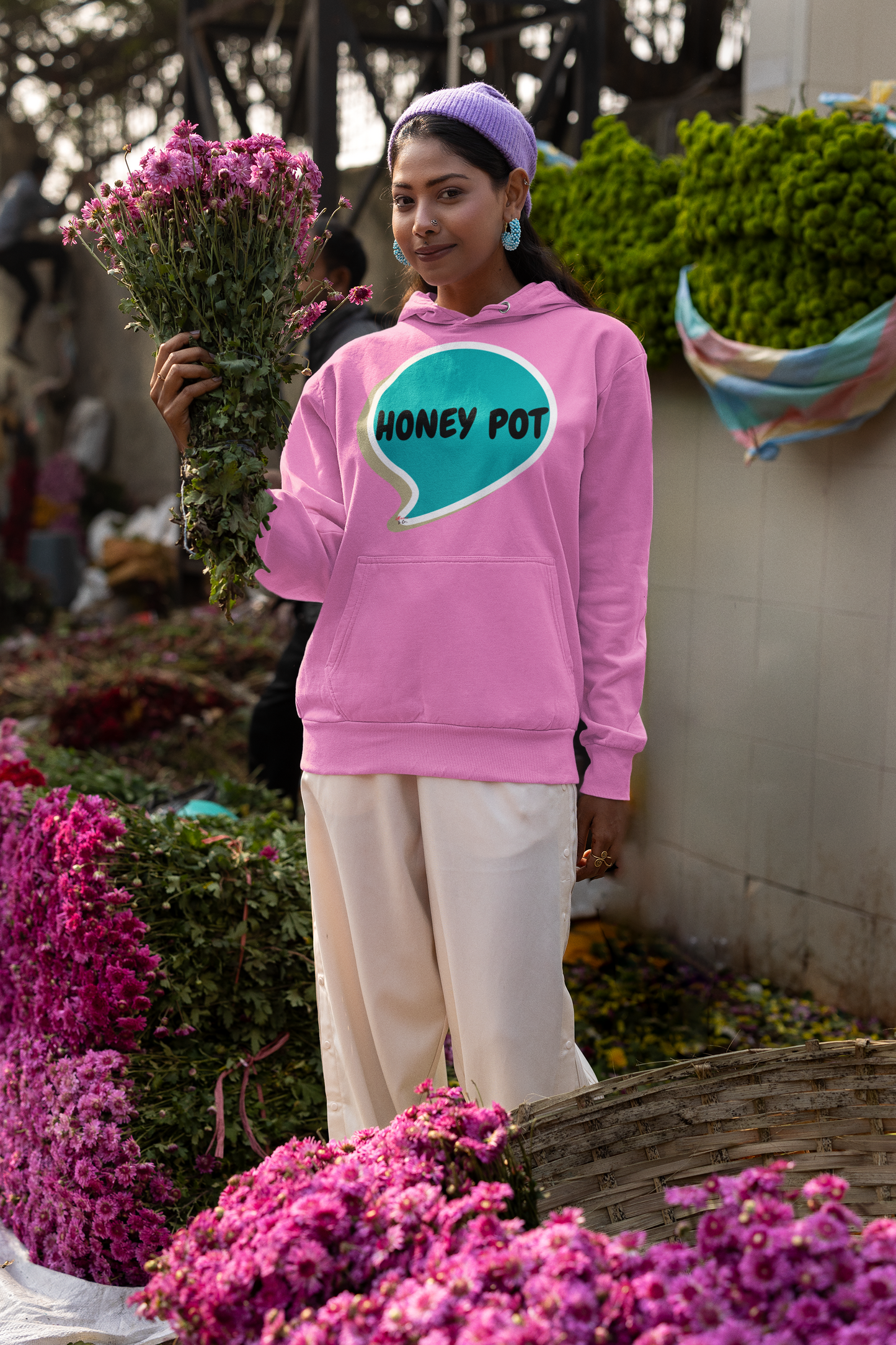 HONEY POT PULLOVER HOODIE IN SPEECH BUBBLE UNISEX HOODIE SARCASM FOR WOMEN SARCASTIC CLOTHING FOR MEN