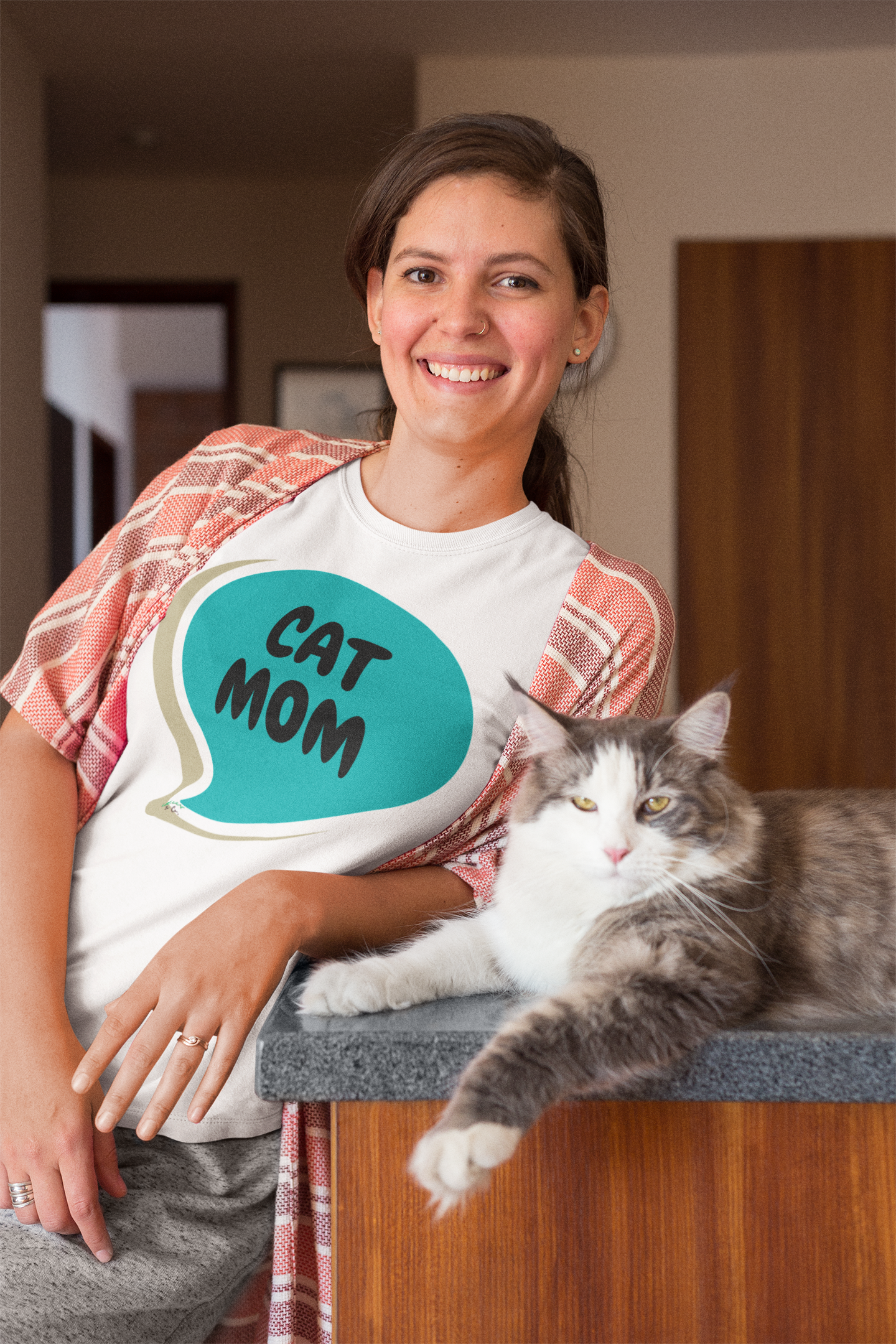 CAT SHIRTS T-SHIRT CAT MOM GRAPHIC UNISEX SHIRTS IN SPEECH BUBBLE CAT PARENTS TEES BIRTHDAY GIFT FOR MOM WIFE GIFT CUSTOM MOM GIFT FOR HER CAT SHIRTS FOR MOM'S