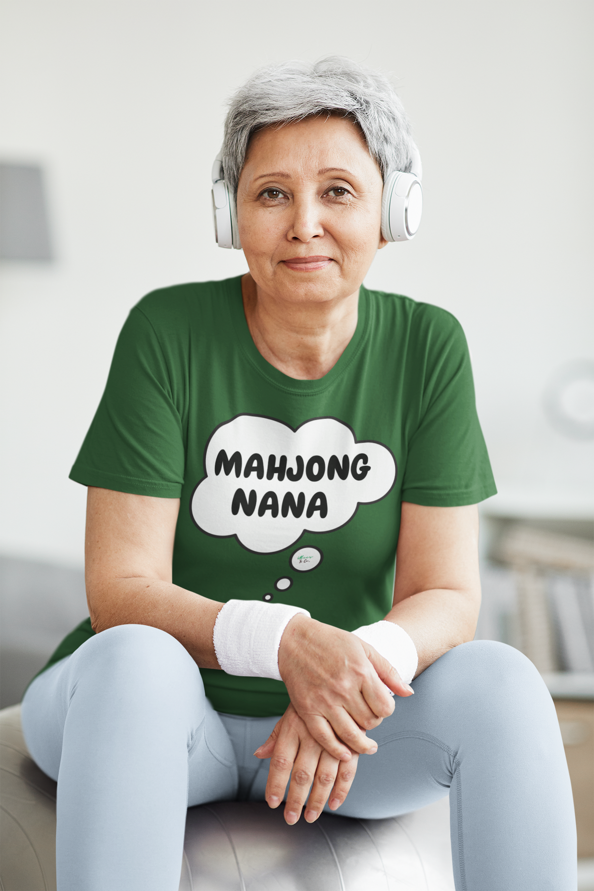 MAHJONG NANA T-SHIRT UNIQUE GRAPHIC UNISEX THOUGHT BUBBLE DESIGN SHIRT GRANDMA MAHJONG GAME TEES GIFT T-SHIRT MAHJONG PLAYERS SHIRTS GRANDMOTHERS BIRTHDAY GIFTS FOR WOMEN GIFT CLOTHING BRAND GIFT FOR NANA