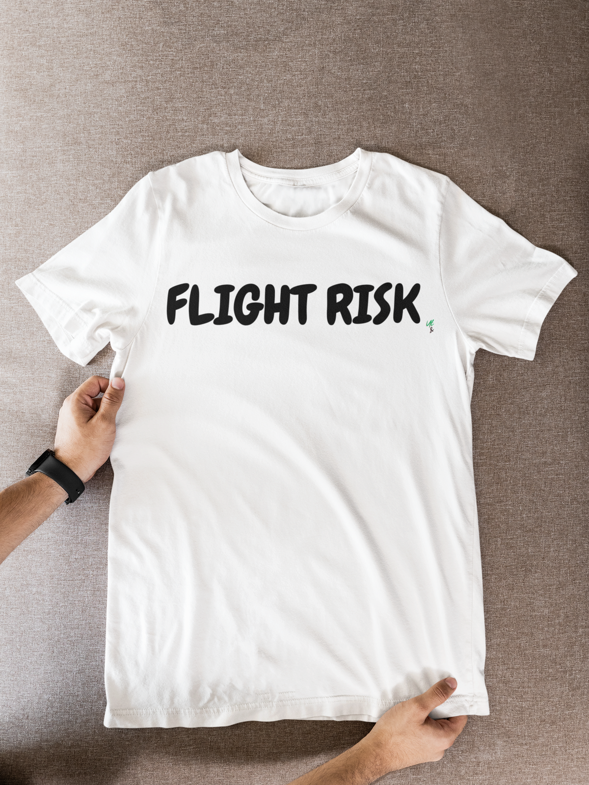 FLIGHT RISK T-SHIRT UNIQUE GRAPHIC UNISEX IN TEXT ONLY DESIGN SHIRT CASUAL STREETWEAR FASHION FUNNY SAYINGS TEES SARCASTIC TEES BIRTHDAY GIFTS WOMEN SHIRTS FOR MEN