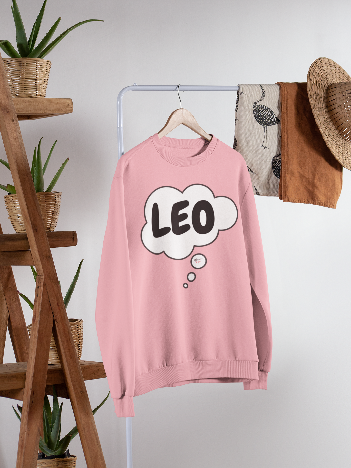 LEO ZODIAC SIGN IN THOUGHT BUBBLE UNISEX CREWNECK PULLOVER SWEATSHIRT LEO ZODIAC SIGN TRENDY SWEATERS BIRTHDAY LEO ZODIAC SIGN GIFTS LEO ZODIAC SYMBOLS SWEATSHIRT LEO ZODIAC SEASON