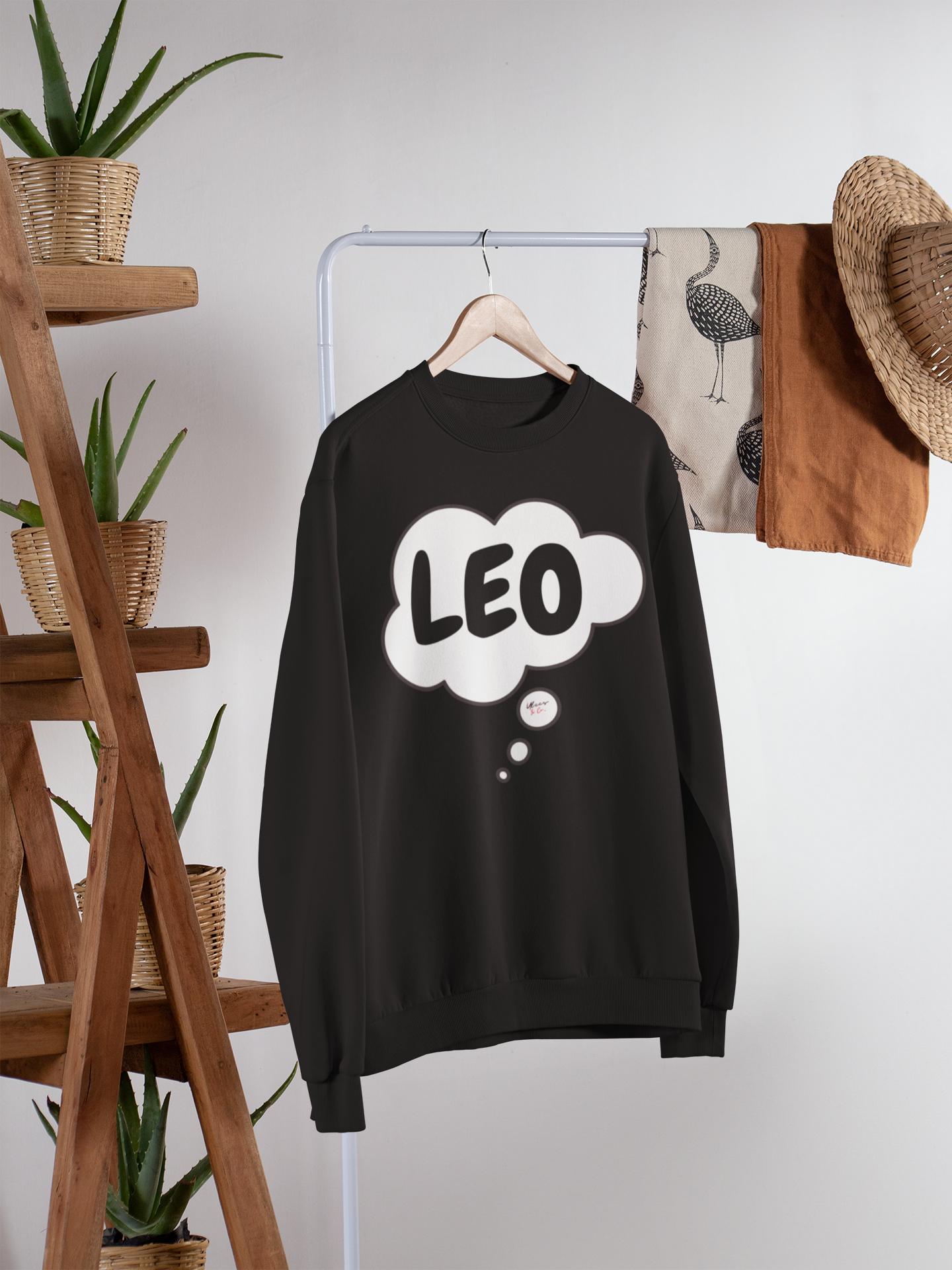 LEO ZODIAC SIGN IN THOUGHT BUBBLE UNISEX CREWNECK PULLOVER SWEATSHIRT LEO ZODIAC SIGN TRENDY SWEATERS BIRTHDAY LEO ZODIAC SIGN GIFTS LEO ZODIAC SYMBOLS SWEATSHIRT LEO ZODIAC SEASON