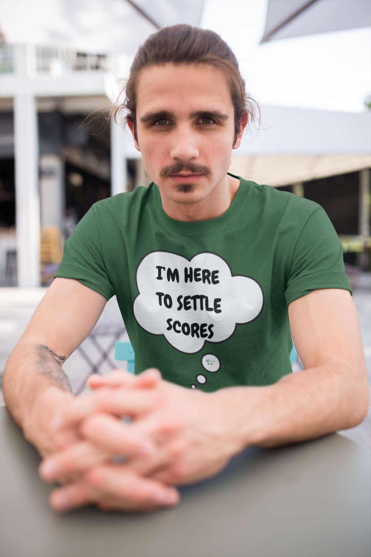 I'M HERE TO SETTLE SCORES T-SHIRT UNIQUE GRAPHIC UNISEX THOUGHT BUBBLE DESIGN SHIRT STREETWEAR FASHION FUNNY SAYINGS TEES SARCASTIC SAYINGS T-SHIRT HILARIOUS SHIRTS SARCASM TEES BIRTHDAY GIFTS FOR WOMEN GIFT FOR MEN CLOTHING BRAND