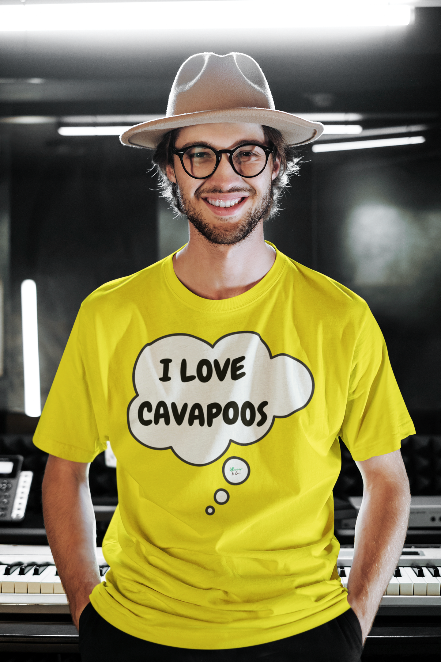 I LOVE CAVAPOOS T-SHIRT UNIQUE GRAPHIC UNISEX THOUGHT BUBBLE DESIGN SHIRT STREETWEAR FASHION PET GIFTS DOG MOM TEE SHIRTS FOR WOMEN DOG DAD GIFT FOR MEN CLOTHING BRAND PET PARENTS