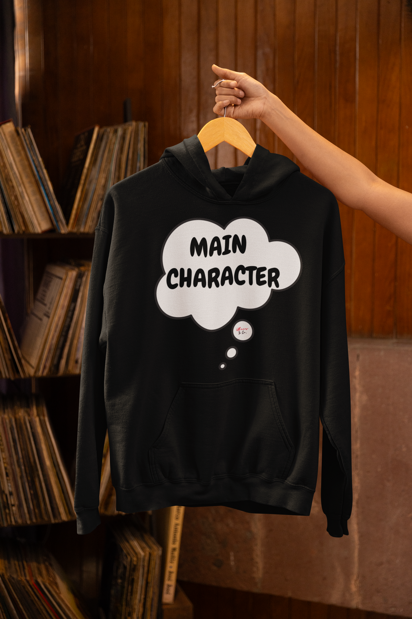 MAIN CHARACTER IN THOUGHT BUBBLE UNISEX PULLOVER HOODIE FOR WOMEN GIFT FOR MEN HOODIES FUNNY SARCASTIC SAYINGS HOODIES