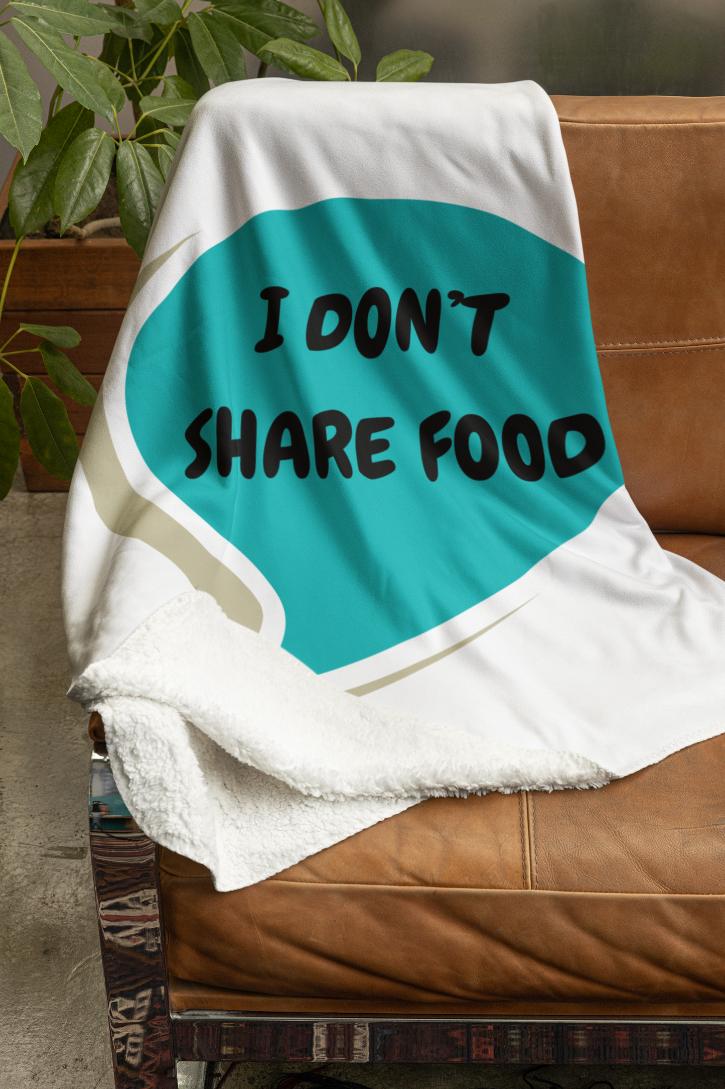 I DON'T SHARE FOOD BLANKET IN SPEECH BUBBLE FUNNY SAYINGS ON VELVETEEN PLUSH BLANKET GIFT FOR SARCASTIC SAYINGS GIFT FOR BIG PLUSH BLANKET