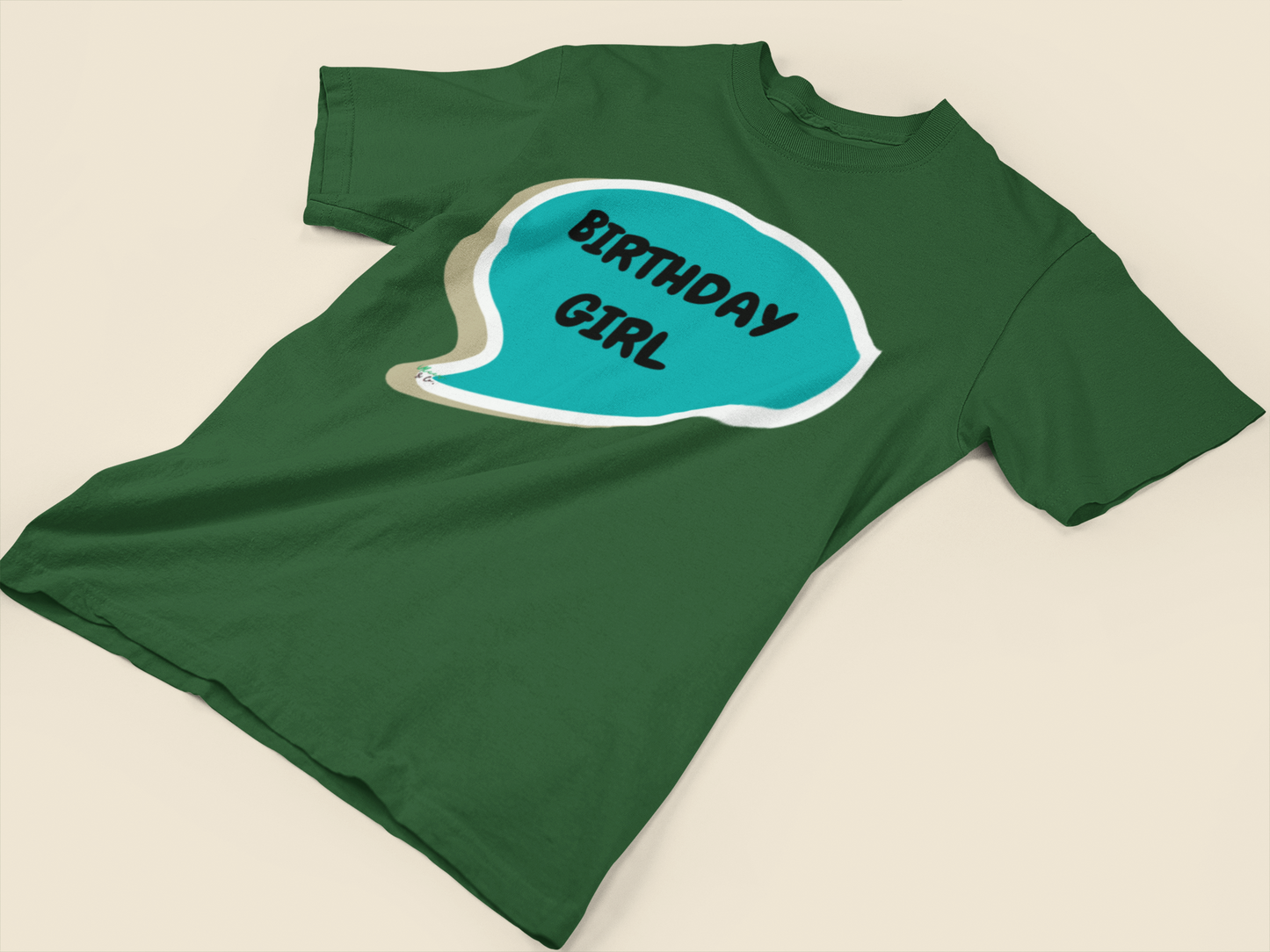 BIRTHDAY GIRL T-SHIRT IN SPEECH BUBBLE GIFT FOR WOMAN BIRTHDAY CELEBRATION HAPPY BIRTHDAY TSHIRT