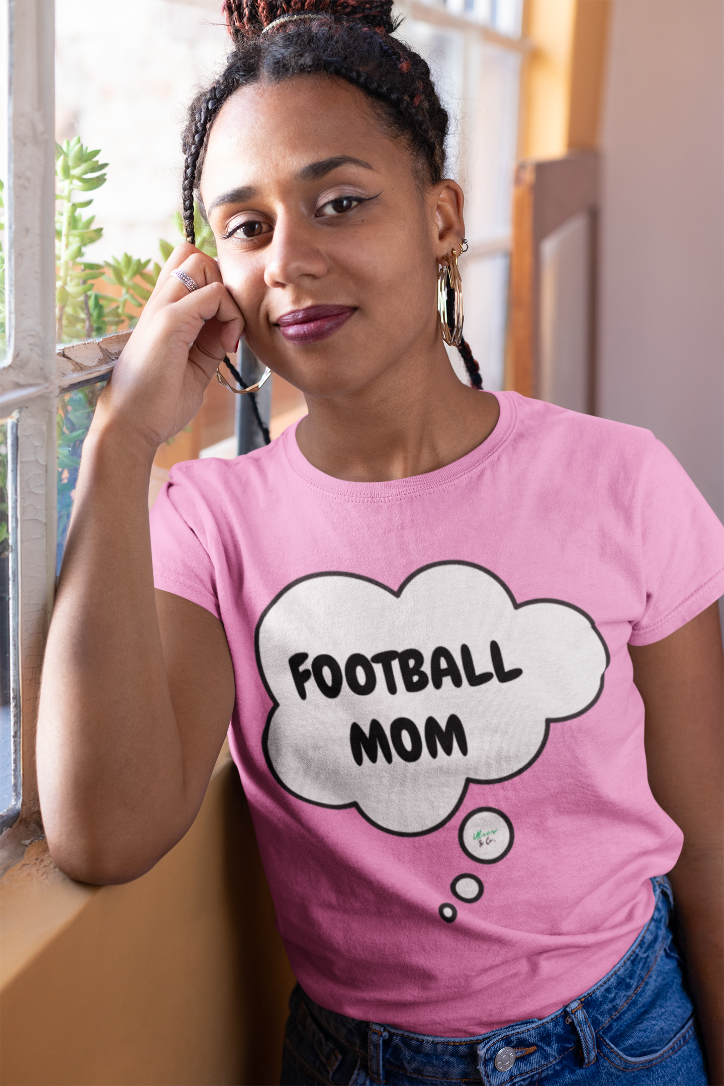 FOOTBALL MOM IN THOUGHT BUBBLE GRAPHIC UNISEX T-SHIRT MOTHER'S DAY TEES GIFT FOR WOMAN MOMS SHIRTS GIFTS FOOTBALL MOM TSHIRTS GIFT FOR MOMS SHIRTS FOR AUNTS TEES FOR SISTERS GIFT FOR DAUGHTER