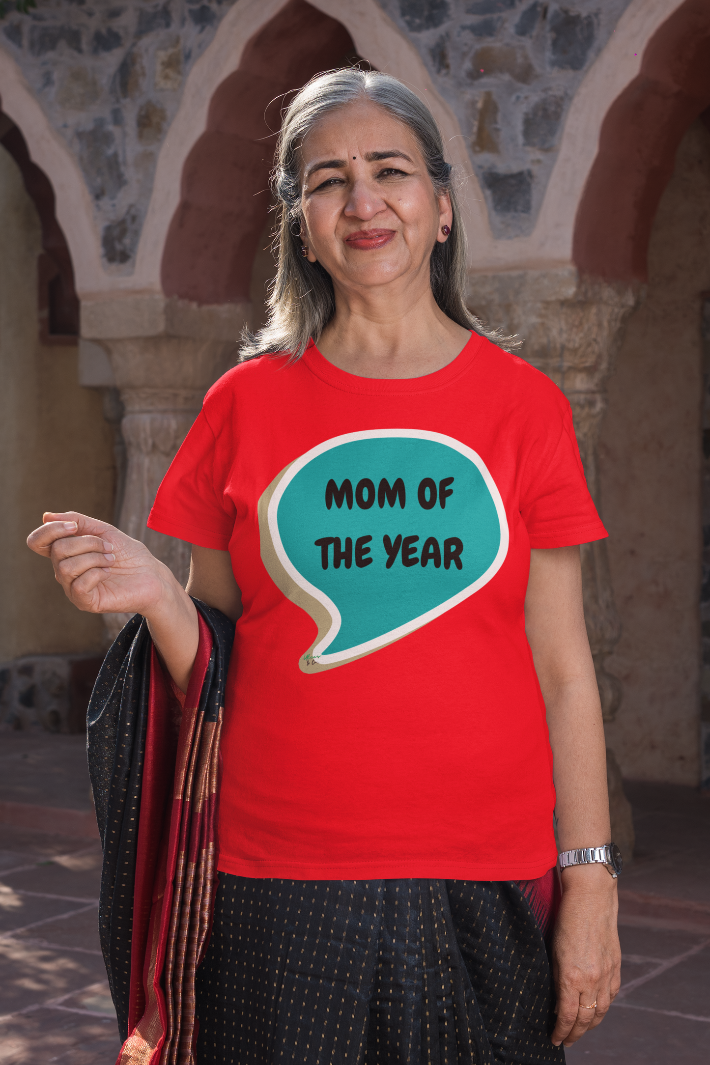 MOM OF THE YEAR T-SHIRT IN SPEECH BUBBLE GRAPHIC UNISEX T-SHIRT MOTHER'S DAY GIFT FOR MOMMY SHIRTS FOR MOTHER'S TEES FOR NEW MAMA GIFTS FOR WOMEN CELEBRATE MOM HOLIDAY FOR MOM