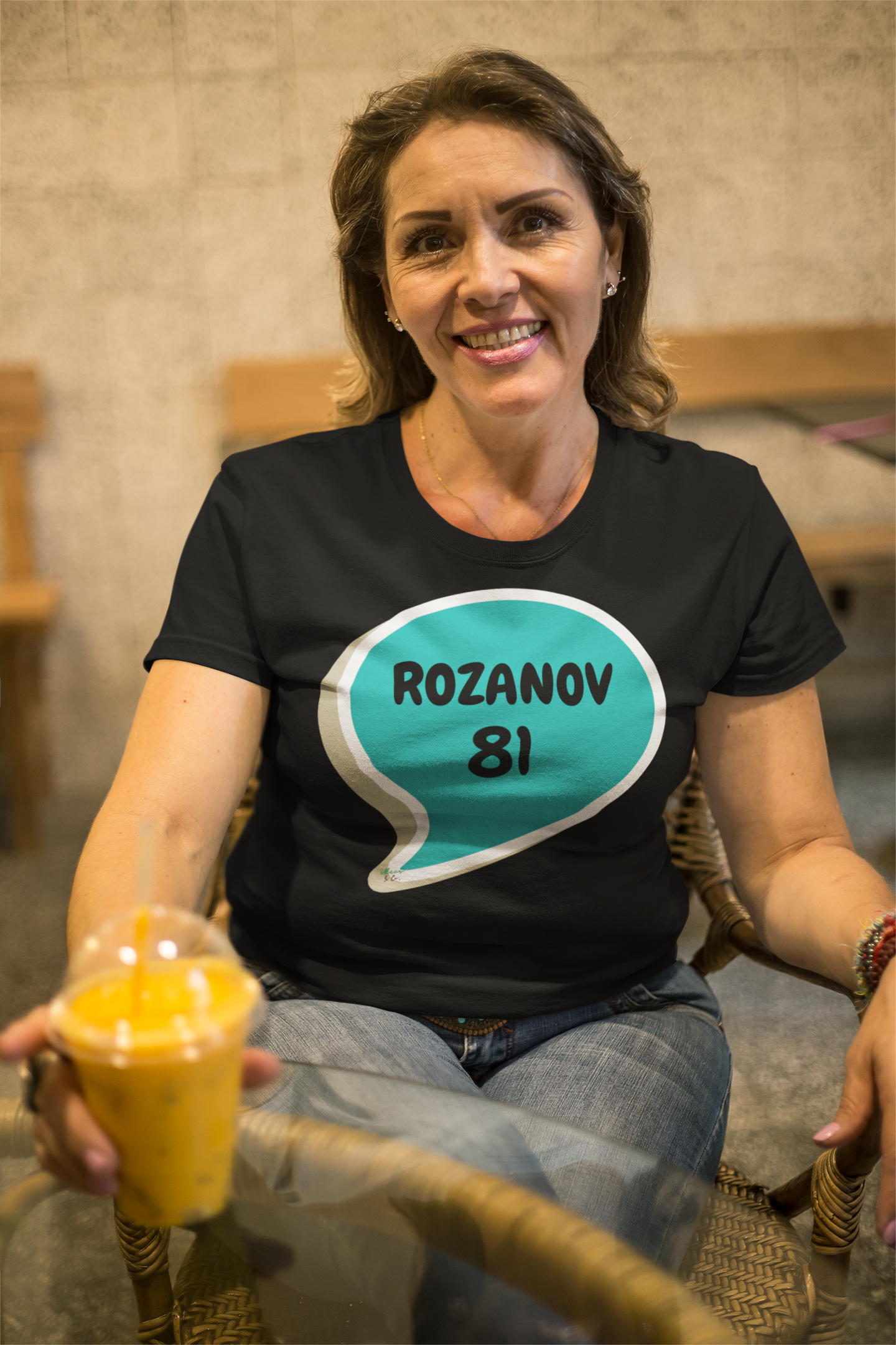 ROZANOV 81 T-SHIRT IN SPEECH BUBBLE GRAPHIC UNISEX T-SHIRT HEATED RIVALRY GIFT SHIRTS SHANE HOLLANDER TEE FOR WOMEN FOR MEN HOCKEY PLAYER SHIRTS FOR GIFTS JERSEY NUMBER T-SHIRT