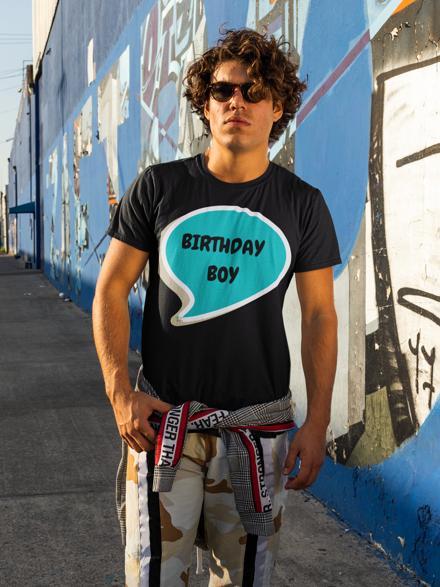 BIRTHDAY BOY T-SHIRT IN SPEECH BUBBLE BIRTHDAY CELEBRATION FOR MEN GIFT FOR MEN HAPPY BIRTHDAY TSHIRT