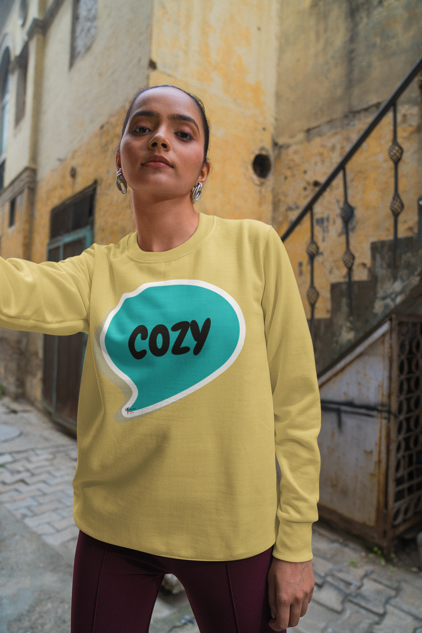 COZY AUTUMN SWEATSHIRTS IN SPEECH BUBBLE FOR FALL SEASON UNISEX PULLOVER CREWNECK SWEATSHIRT GIFT FOR WOMEN SWEATER FALL SEASON FOR MEN AUTUMN VIBES SWEATSHIRTS AS GIFTS