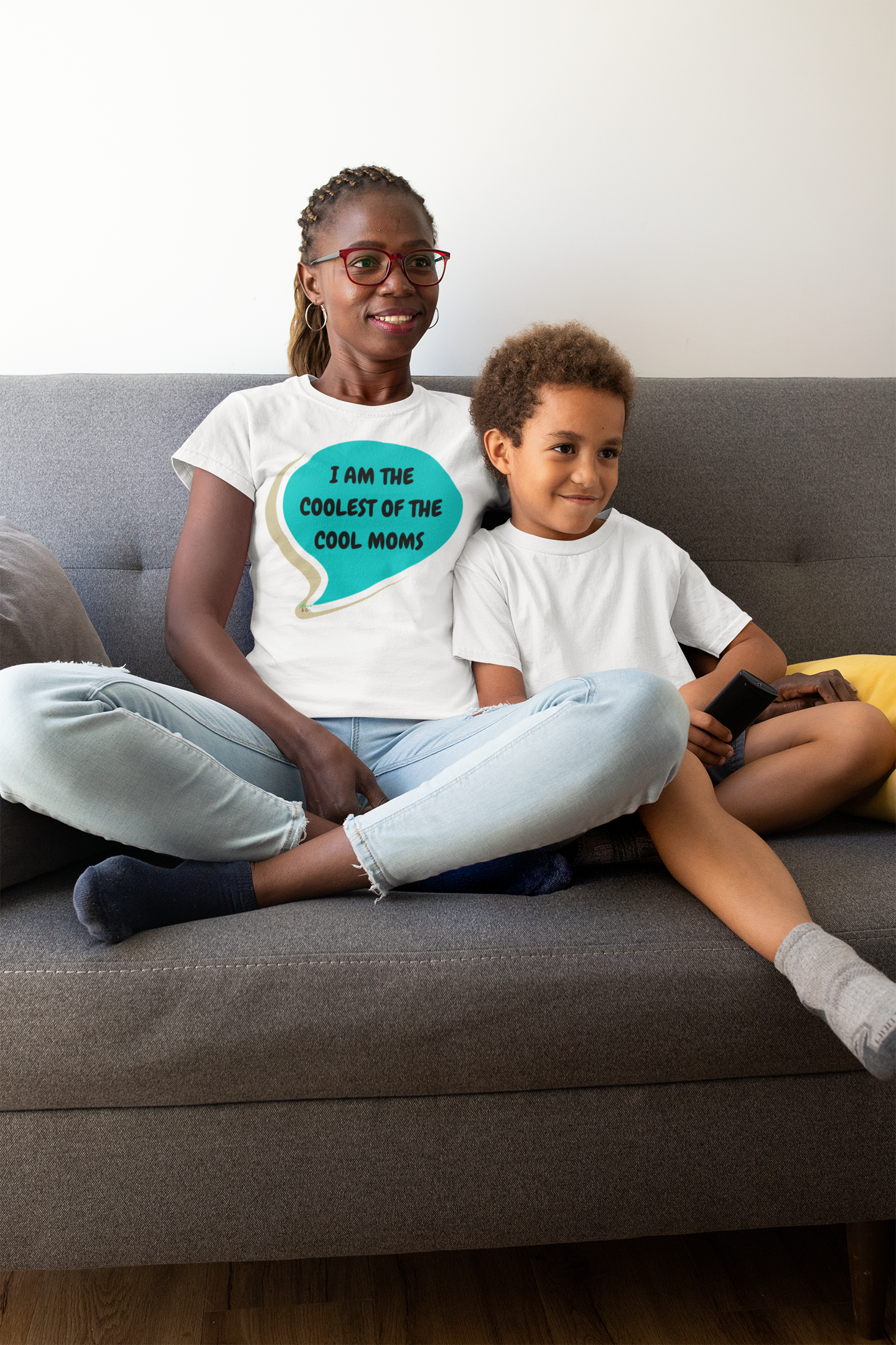 I AM THE COOLEST OF THE COOL MOMS T-SHIRT IN SPEECH BUBBLE GRAPHIC UNISEX T-SHIRT MOTHER'S DAY GIFT FOR MOMMY SHIRTS FOR MOTHER'S TEES FOR NEW MAMA GIFTS FOR WOMEN CELEBRATE MOM HOLIDAY FOR MOM