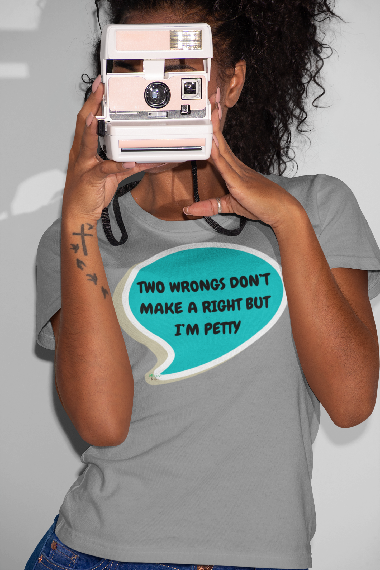 TWO WRONGS DON'T MAKE A RIGHT BUT I'M PETTY T-SHIRT IN SPEECH BUBBLE UNISEX TSHIRT FUNNY SAYINGS T SHIRT SARCASTIC SAYINGS T-SHIRT SARCASM TEES GIFTS FOR WOMEN GIFT FOR MEN