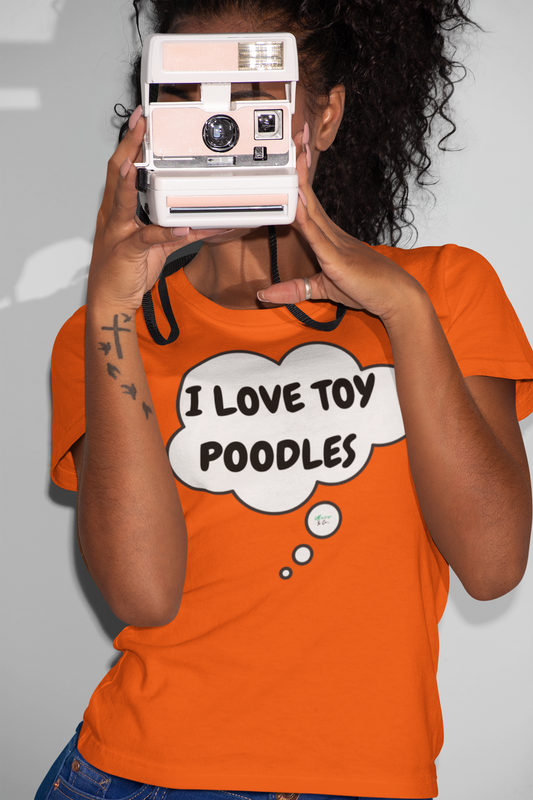 I LOVE TOY POODLES T-SHIRT UNIQUE GRAPHIC UNISEX THOUGHT BUBBLE DESIGN SHIRT STREETWEAR FASHION PET GIFTS DOG MOM TEE SHIRTS FOR WOMEN DOG DAD GIFT FOR MEN CLOTHING BRAND PET PARENTS