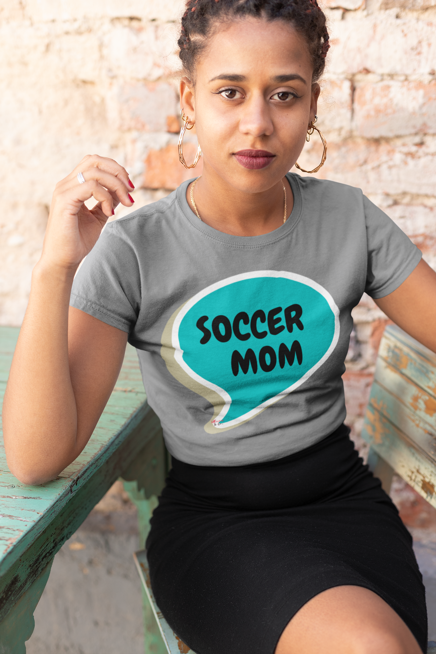 SOCCER MOM T-SHIRT IN SPEECH BUBBLE SPORTS MOM UNISEX T SHIRT SOCCER PARENT T-SHIRT SOCCER FAN TEES
