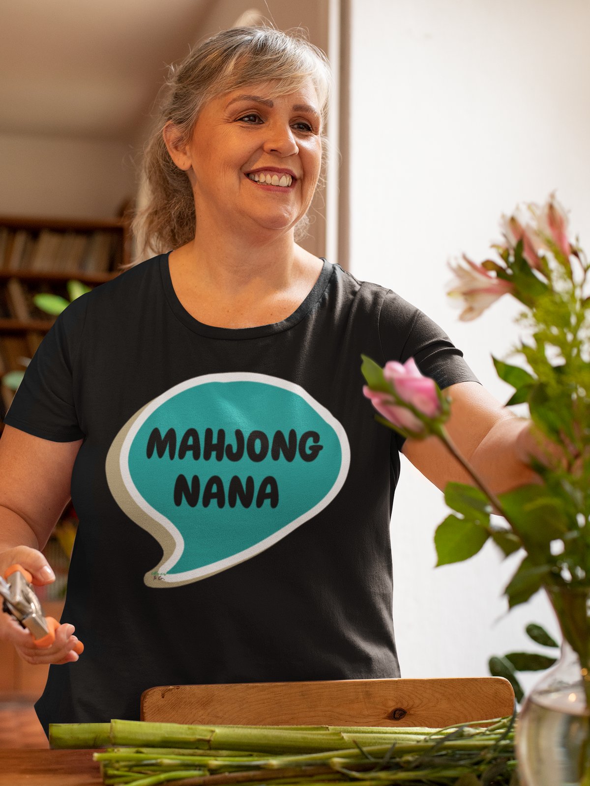 MAHJONG NANA T-SHIRT UNIQUE GRAPHIC UNISEX SPEECH BUBBLE DESIGN SHIRT GRANDMA MAHJONG GAME TEES GIFT T-SHIRT MAHJONG PLAYERS SHIRTS GRANDMOTHERS BIRTHDAY GIFTS FOR WOMEN GIFT CLOTHING BRAND GIFT FOR NANA