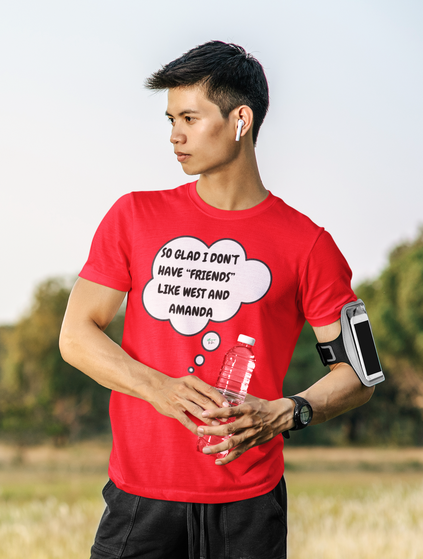 SO GLAD I DON'T HAVE "FRENDS" LIKE WEST AND AMANDA T-SHIRT SUMMER HOUSE INSPIRED TEES IN THOUGHT BUBBLE BRAVO DRAMA TEE SHIRTS UNIQUE GRAPHIC UNISEX T-SHIRTS GIFT FOR CIARA MILLER AMANDA BATULA WEST WILSON MEN GIFT FOR WOMEN TEE FOR MEN