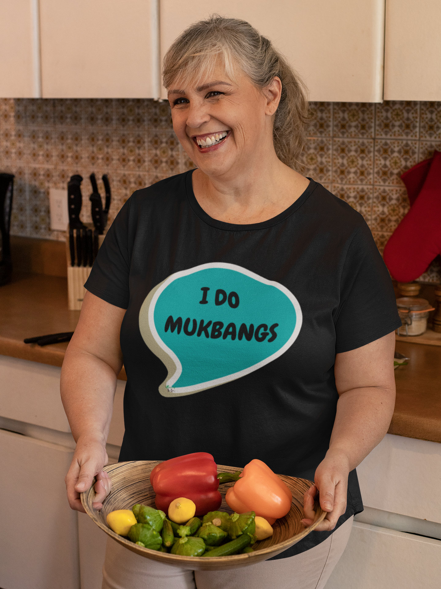I DO MUCKBANGS T-SHIRT GRAPHIC UNISEX T-SHIRT UNIQUE GIFT SOCIAL MEDIA VIRAL TRENDS CUSTOM GIFT CUSTOM TSHIRT BIRTHDAY GIFT IN SPEECH BUBBLE TRENDING MEME SHIRT FOR WOMEN SHIRT FOR MEN