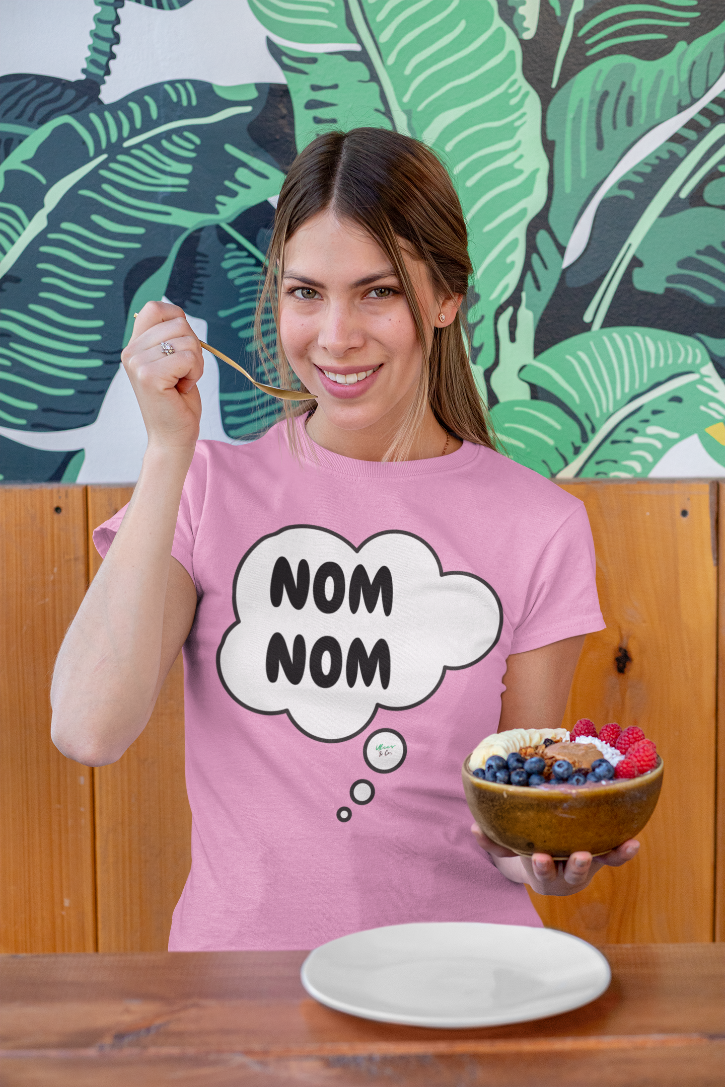 NOM NOM T-SHIRT IN THOUGHT BUBBLE UNISEX TSHIRT FUNNY SAYINGS T SHIRT SARCASTIC SAYINGS T-SHIRT SARCASM TEES