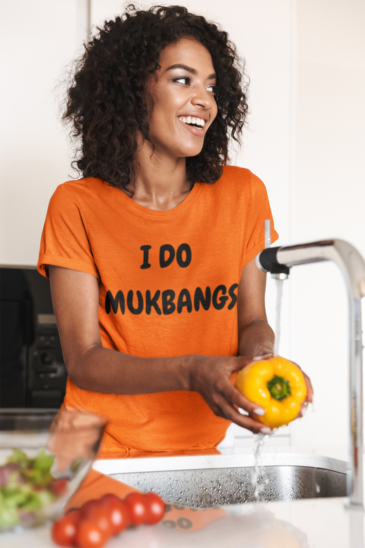 I DO MUCKBANGS T-SHIRT GRAPHIC UNISEX T-SHIRT UNIQUE GIFT SOCIAL MEDIA VIRAL TRENDS CUSTOM GIFT CUSTOM TSHIRT BIRTHDAY GIFT IN TEXT ONLY DESIGN TRENDING MEME SHIRT FOR WOMEN SHIRT FOR MEN
