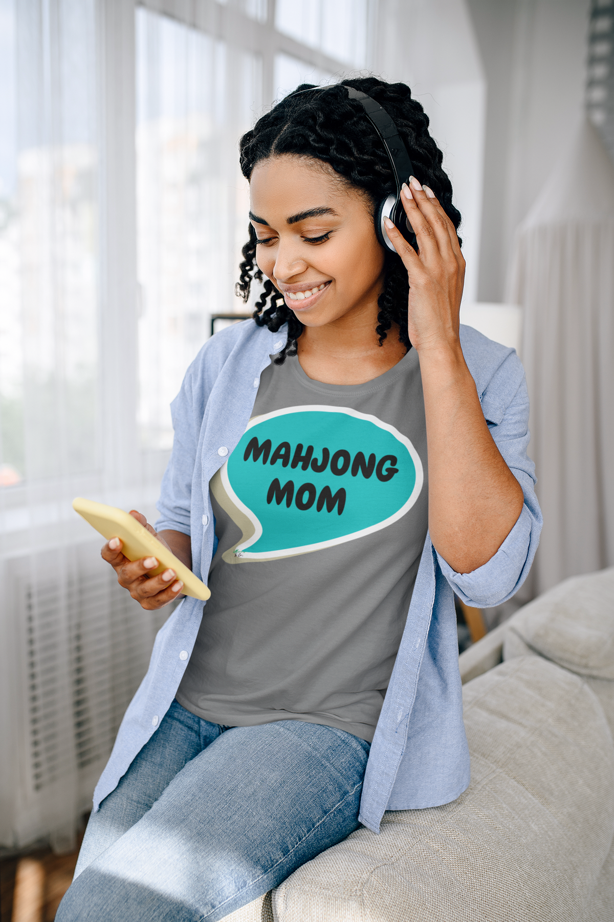 MAHJONG MOM T-SHIRT UNIQUE GRAPHIC UNISEX SPEECH BUBBLE DESIGN SHIRT MAHJONG GAME TEES GIFT T-SHIRT MAHJONG PLAYERS SHIRTS BIRTHDAY GIFTS FOR WOMEN GIFT FOR MEN CLOTHING BRAND