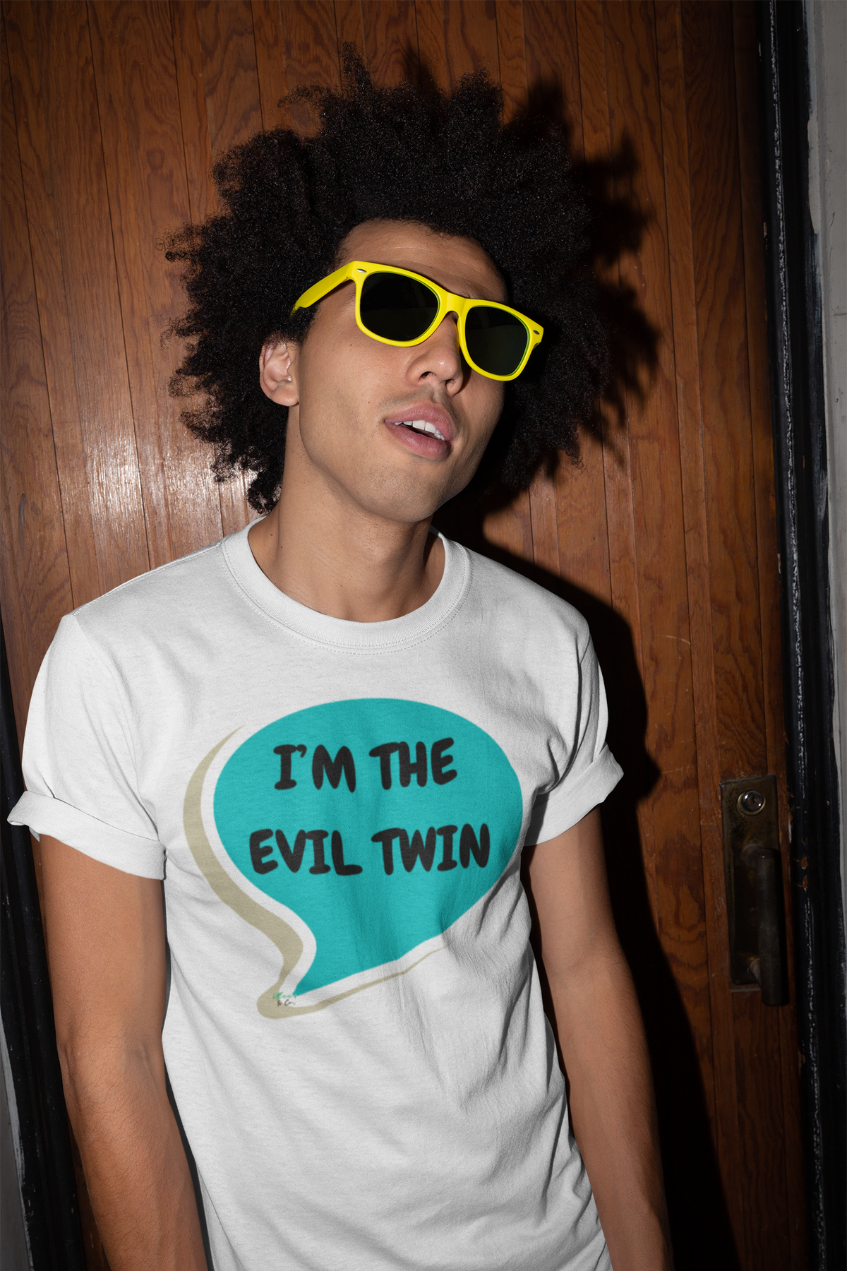 I'M THE EVIL TWIN T-SHIRT UNIQUE GRAPHIC UNISEX SPEECH BUBBLE DESIGN SHIRT STREETWEAR FASHION FUNNY SAYINGS TEES SARCASTIC SAYINGS T-SHIRT HILARIOUS SHIRTS SARCASM TEES BIRTHDAY GIFTS FOR WOMEN GIFT FOR MEN CLOTHING BRAND